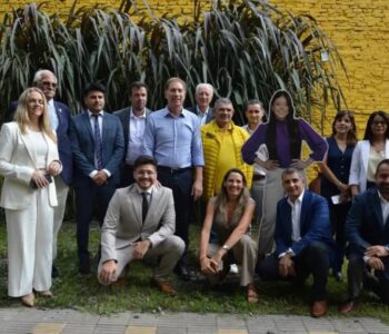 SANTILLI-OROZCO-DE-CARTON