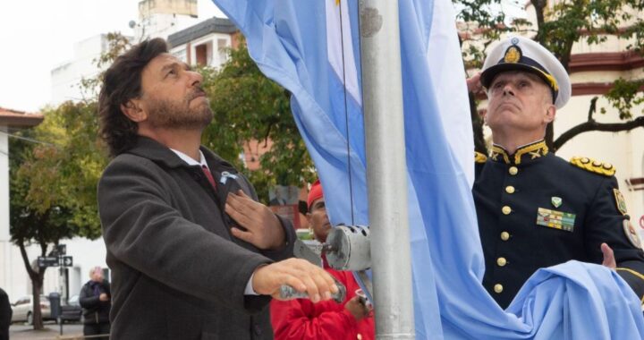 95834-el-gobernador-saenz-encabezo-los-actos-centrales-por-el-214-aniversario-de-la-revolucion-de-mayo